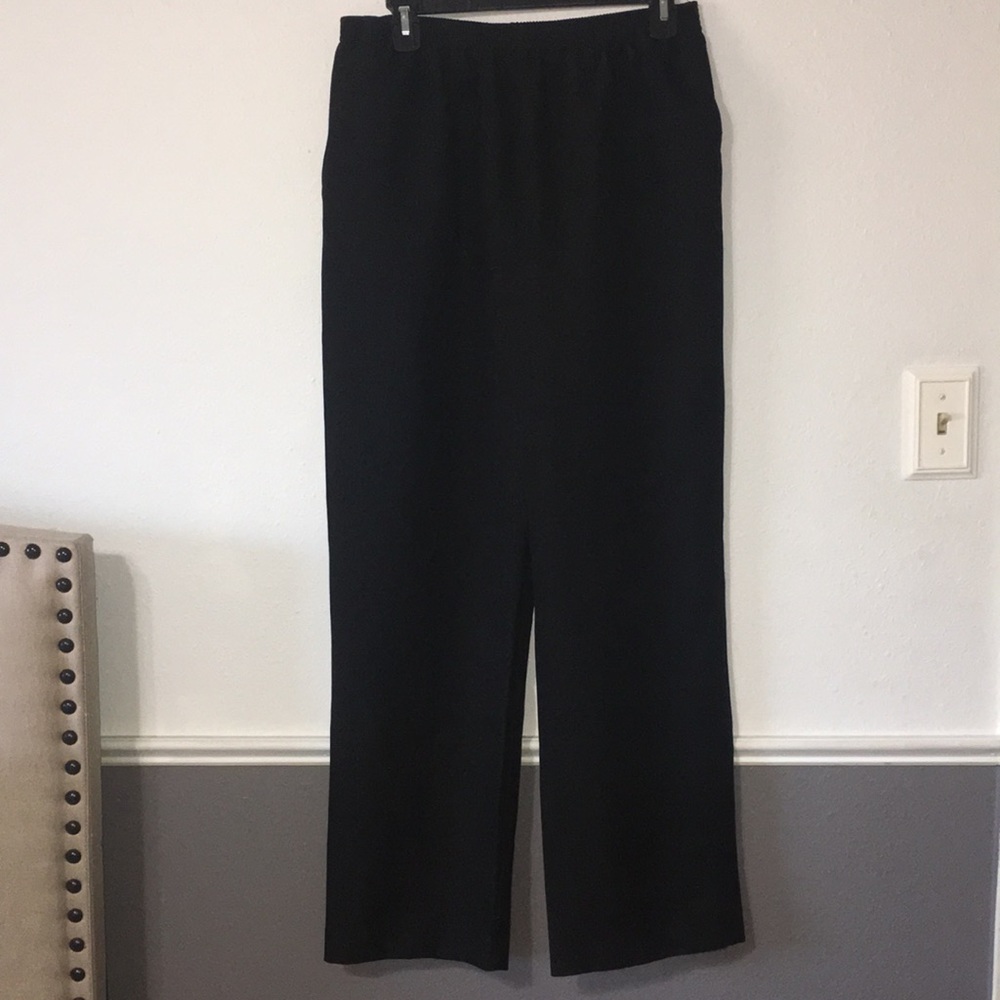 Alfred Dunner Black Elastic Pull up Pants